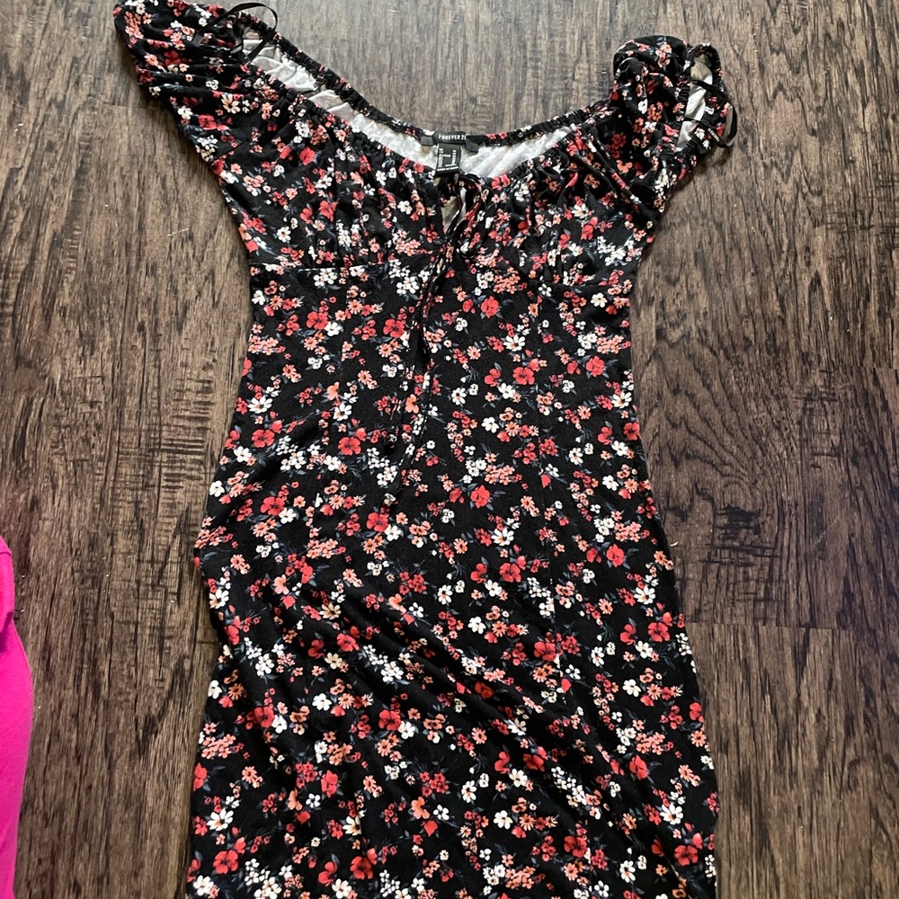Forever 21 flower black dress